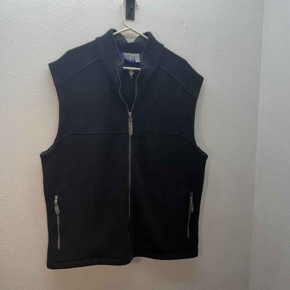 Ibex Mens XL Black 100% Merino Wool Full Zip Vest Knit Performance Layer Hiking